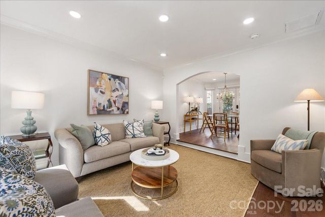 2330 Roswell Avenue A, Charlotte, NC 28207