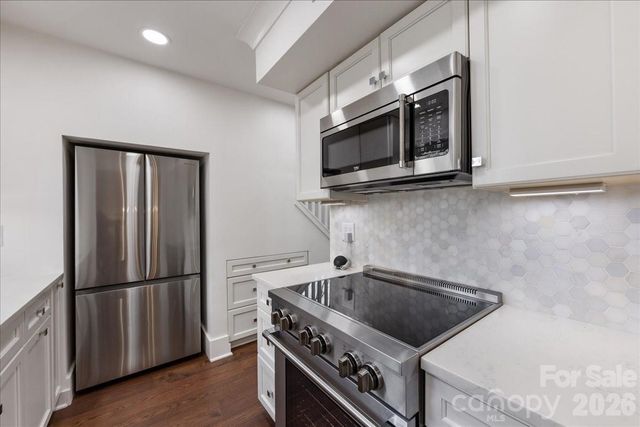 2330 Roswell Avenue A, Charlotte, NC 28207