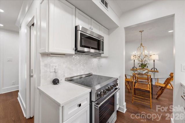 2330 Roswell Avenue A, Charlotte, NC 28207