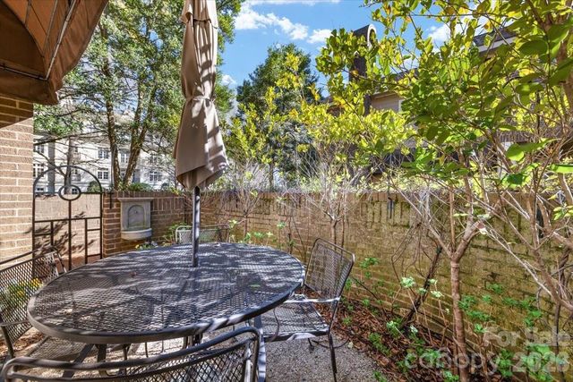 2330 Roswell Avenue A, Charlotte, NC 28207