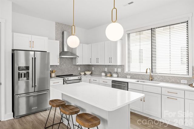 4039 S Tryon Street, Charlotte, NC 28217