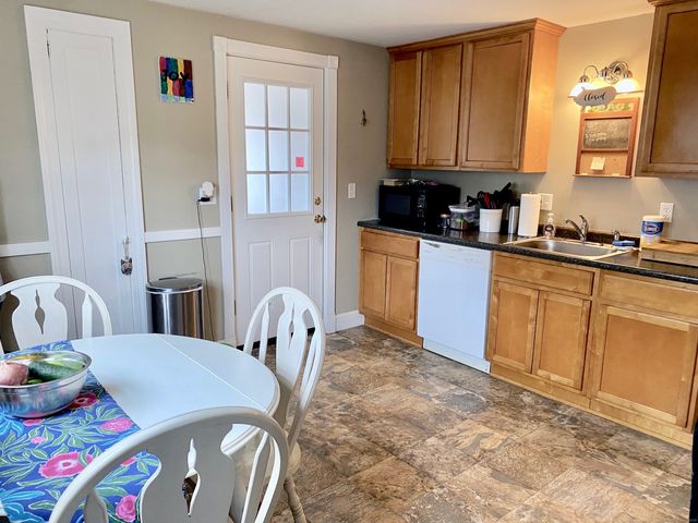 46 Faneuil Street, Windsor, CT 06095