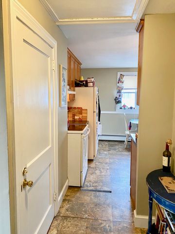 46 Faneuil Street, Windsor, CT 06095