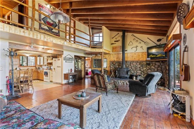 161 N Trails End Road, Green Valley Lake, CA 92341