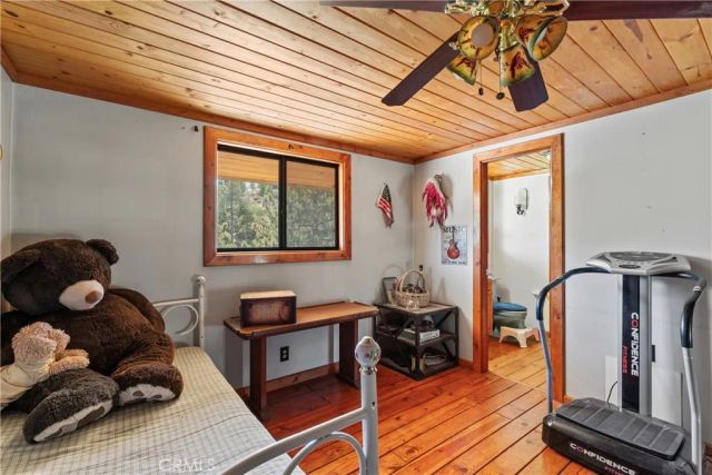 161 N Trails End Road, Green Valley Lake, CA 92341