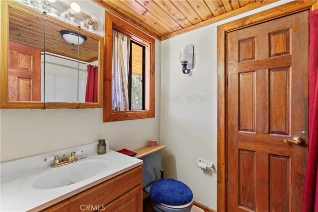 161 N Trails End Road, Green Valley Lake, CA 92341