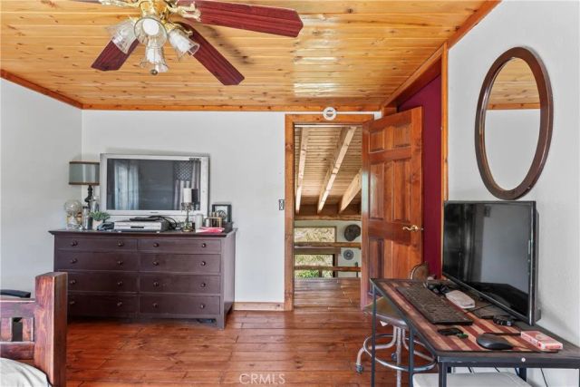 161 N Trails End Road, Green Valley Lake, CA 92341