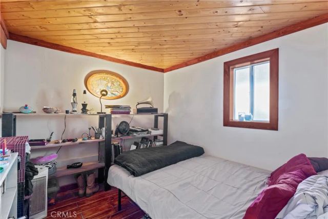 161 N Trails End Road, Green Valley Lake, CA 92341