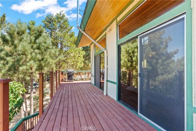 161 N Trails End Road, Green Valley Lake, CA 92341