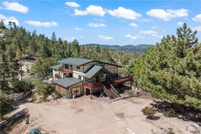 161 N Trails End Road, Green Valley Lake, CA 92341