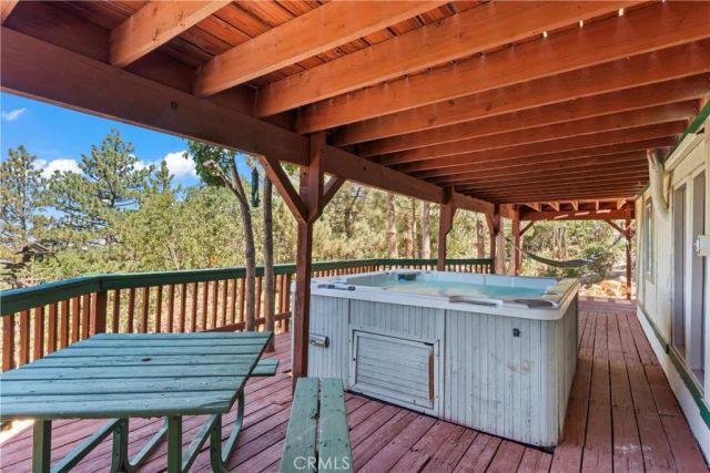 161 N Trails End Road, Green Valley Lake, CA 92341