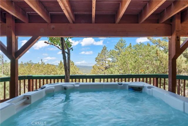 161 N Trails End Road, Green Valley Lake, CA 92341
