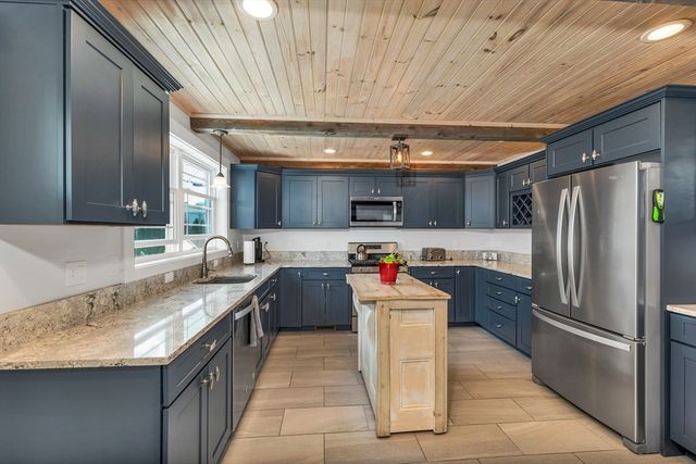 190 Island Path, Hampton, NH 03842