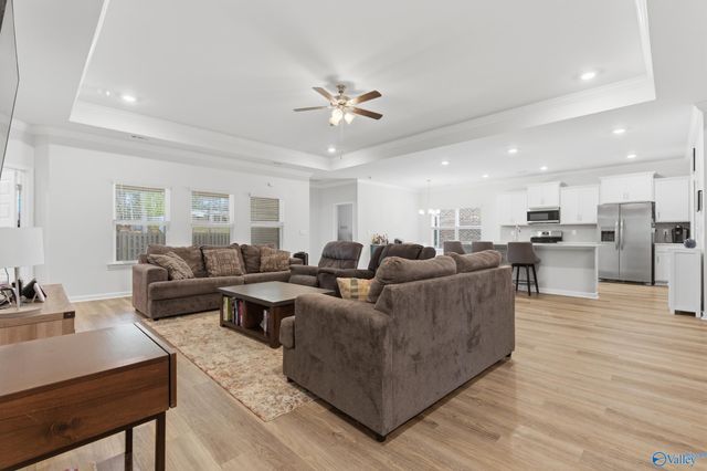 344 Sandy Oak Drive, Harvest, AL 35749