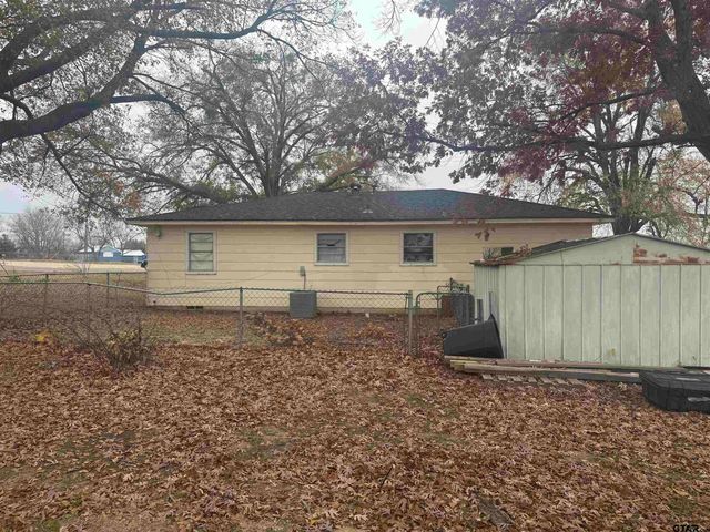 911 MT SYLVAN ST, Lindale, TX 75771