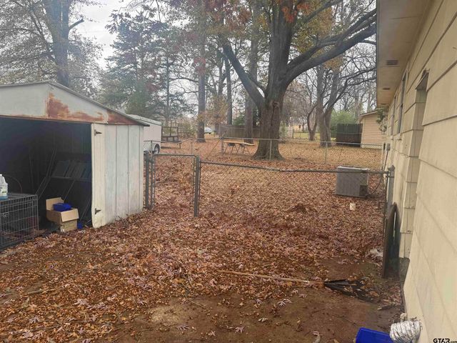 911 MT SYLVAN ST, Lindale, TX 75771