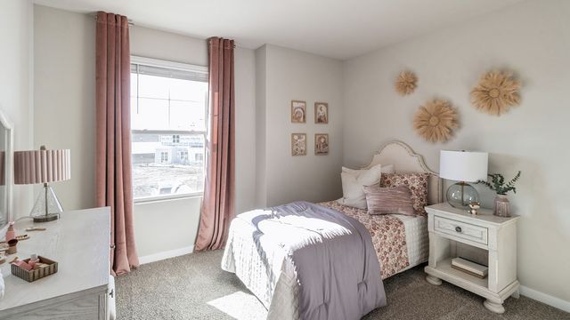 9428 Lovegrass Drive SW, Cedar Rapids, IA 52404