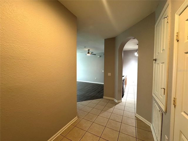 8660 BUCCILLI DRIVE 305, Orlando, FL 32829