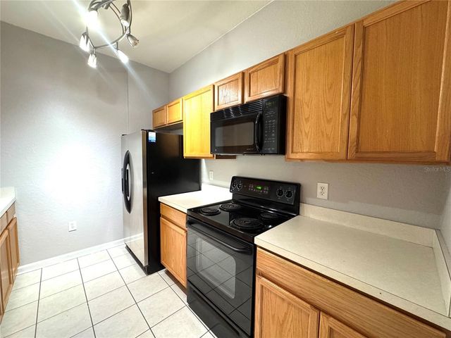8660 BUCCILLI DRIVE 305, Orlando, FL 32829