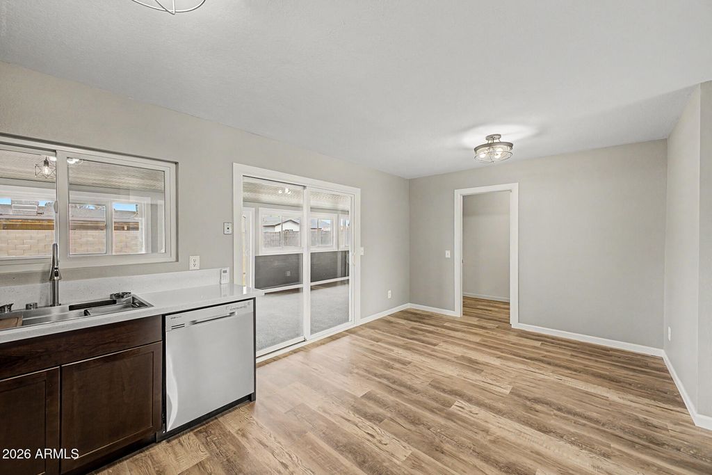 2724 E Holmes Avenue, Mesa, AZ 85204 — photo 4