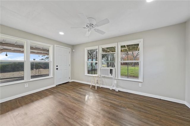 1234 Bend Of The Bosque Road, China Spring, TX 76633