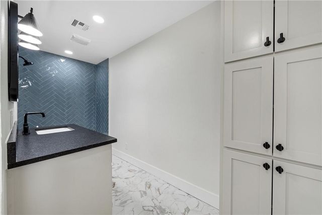 1234 Bend Of The Bosque Road, China Spring, TX 76633