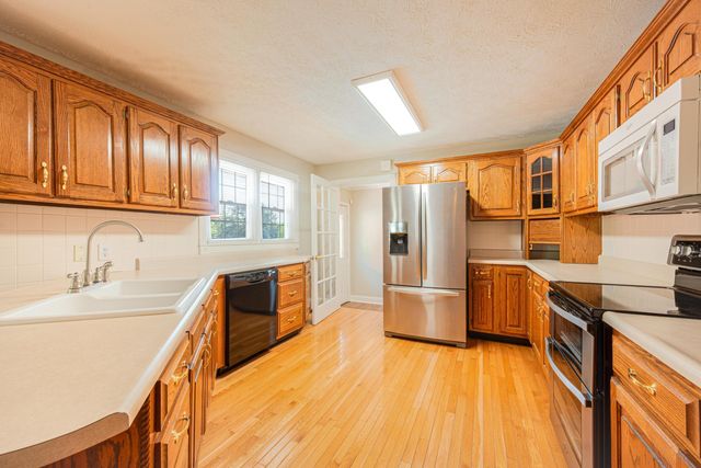 415 S Dogwood Drive, Berea, KY 40403