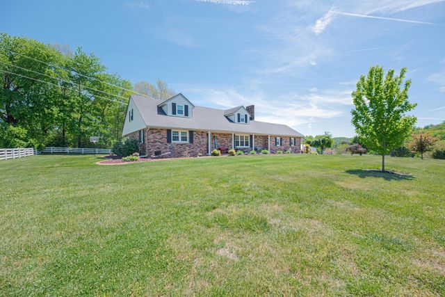 415 S Dogwood Drive, Berea, KY 40403
