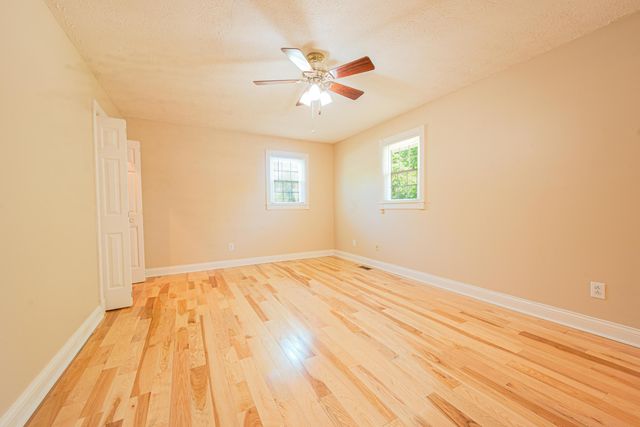 415 S Dogwood Drive, Berea, KY 40403