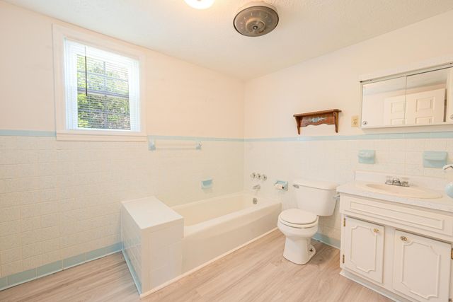 415 S Dogwood Drive, Berea, KY 40403