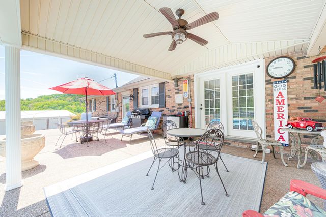 415 S Dogwood Drive, Berea, KY 40403