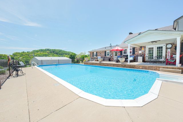 415 S Dogwood Drive, Berea, KY 40403