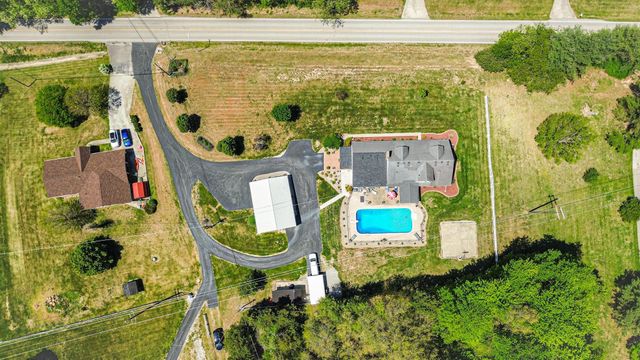 415 S Dogwood Drive, Berea, KY 40403