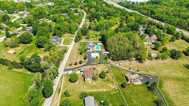 415 S Dogwood Drive, Berea, KY 40403