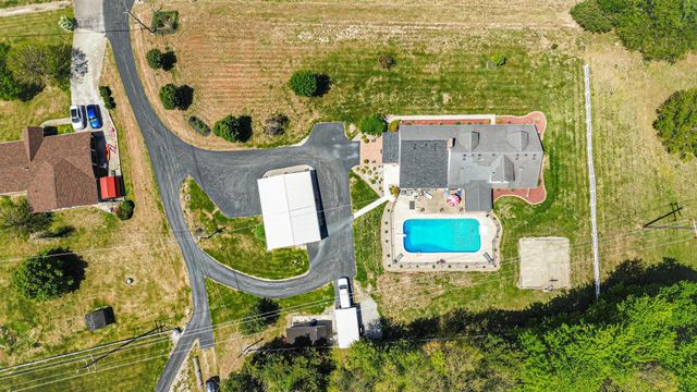 415 S Dogwood Drive, Berea, KY 40403
