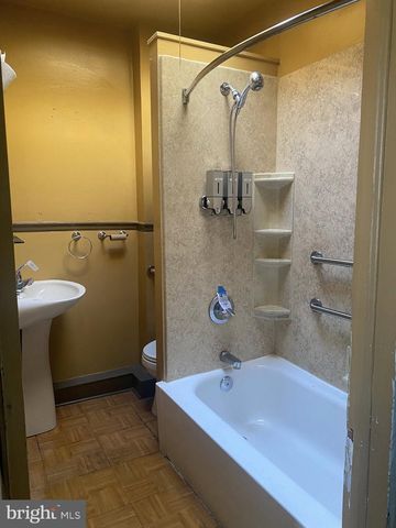 206 W LORRAINE AVE, Baltimore, MD 21211