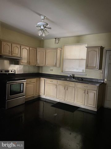 206 W LORRAINE AVE, Baltimore, MD 21211