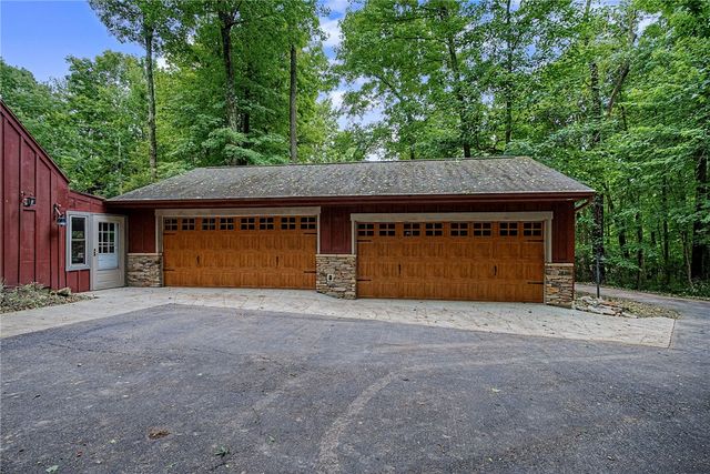 195 Colonial Lane, Dayton, OH 45429