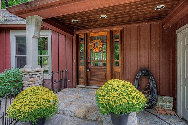 195 Colonial Lane, Dayton, OH 45429