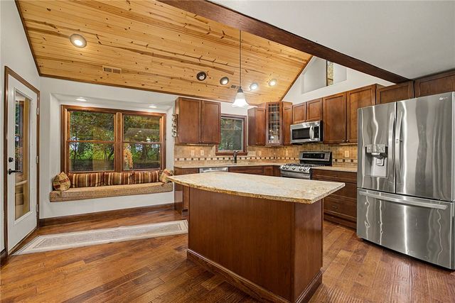 195 Colonial Lane, Dayton, OH 45429