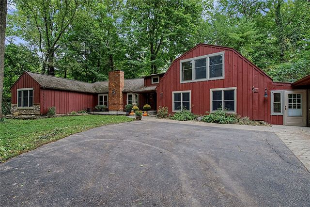 195 Colonial Lane, Dayton, OH 45429