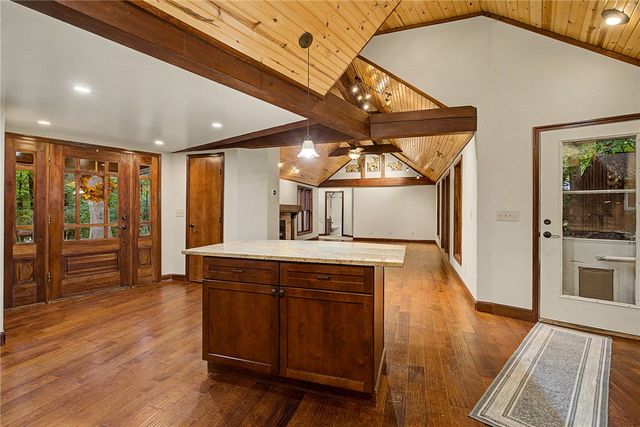 195 Colonial Lane, Dayton, OH 45429
