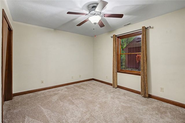 195 Colonial Lane, Dayton, OH 45429