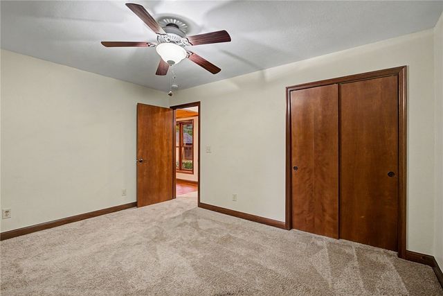 195 Colonial Lane, Dayton, OH 45429