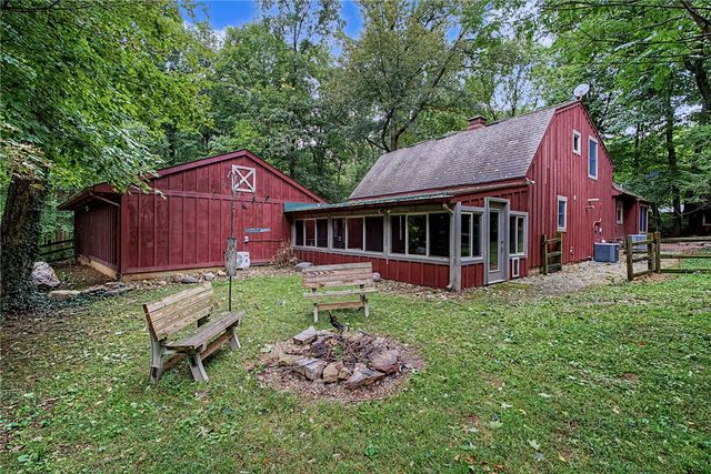 195 Colonial Lane, Dayton, OH 45429