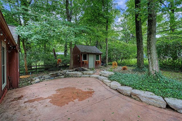 195 Colonial Lane, Dayton, OH 45429
