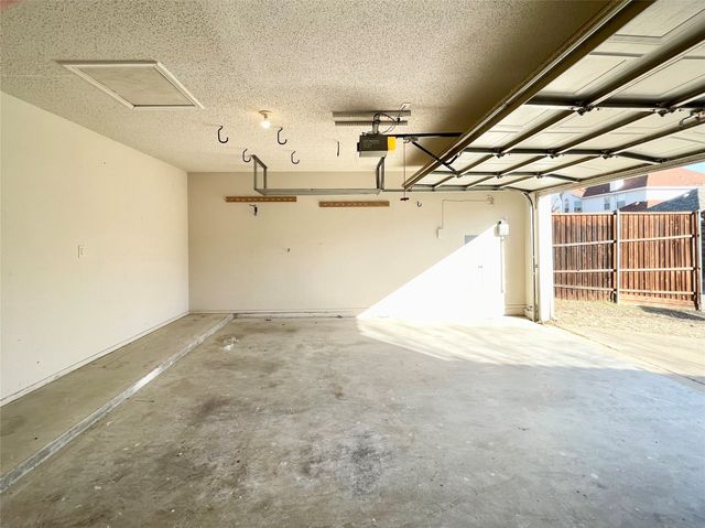 9711 Saddle Drive, Frisco, TX 75035