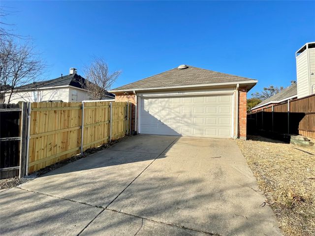 9711 Saddle Drive, Frisco, TX 75035