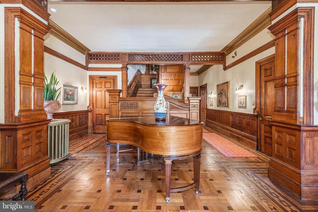 Image 2 of property listing at 1801 EUTAW PL, Baltimore, MD 21217