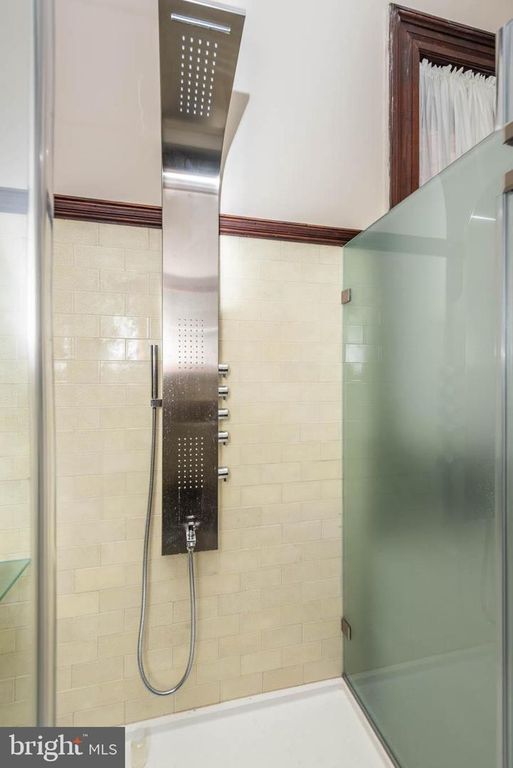 Image 26 of property listing at 1801 EUTAW PL, Baltimore, MD 21217